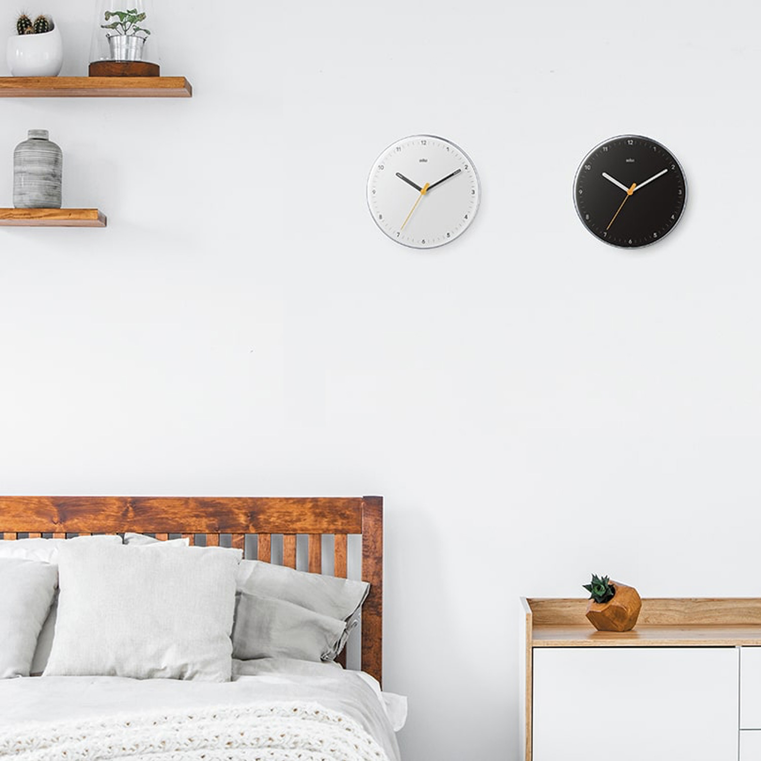 BRAUN ブラウン Wall Clock ウォールクロック 壁掛け時計 BC26 サイズ：Φ23cm カラー：2色 デザイン：デートリッヒ・ルブス