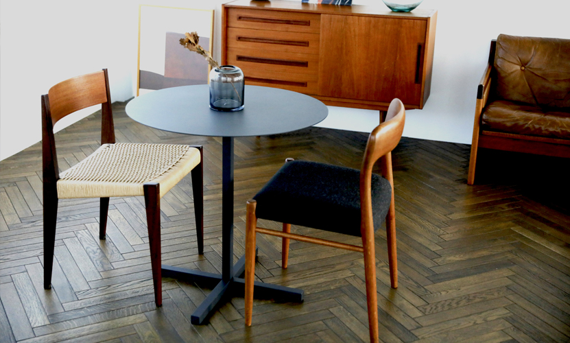 DUENDE デュエンデ SOLID STEEL DINER TABLE ROUND ソリッドスチールダイナーテーブル ラウンド DU330 カラー：ダークグレー デザイン：PERMANENT31