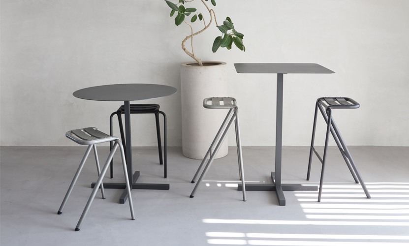 DUENDE デュエンデ SOLID STEEL DINER TABLE ROUND ソリッドスチールダイナーテーブル ラウンド DU330 カラー：ダークグレー デザイン：PERMANENT31