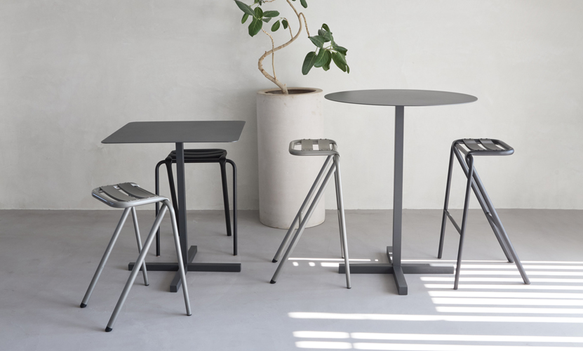 DUENDE デュエンデ SOLID STEEL HIGH DINER TABLE ROUND ソリッドスチールハイダイナーテーブル ラウンド DU0332 カラー：ダークグレー デザイン：PERMANENT31