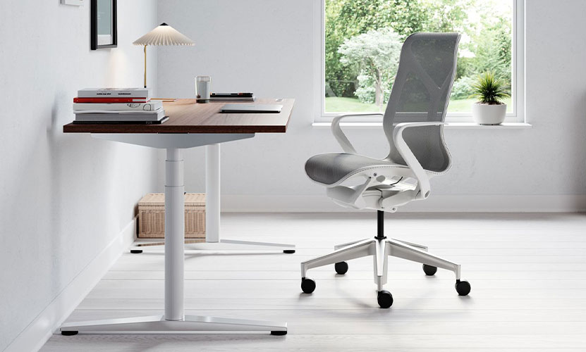 Herman Miller ハーマンミラー Cosm Chair コズムチェア デザイン：Studio 7.5