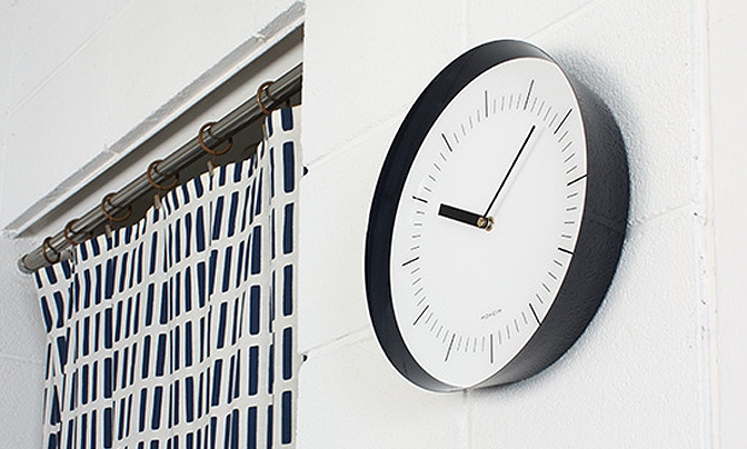 MOHEIM モヘイム HORN ホルン ウォールクロック 壁掛け時計 サイズ：Φ280mm ステップムーブメント デザイン：MUTE