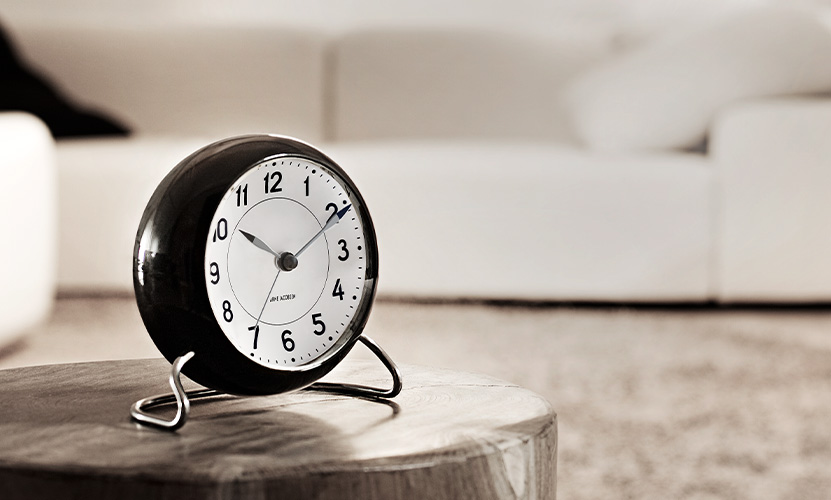 Arne Jacobsen アルネ・ヤコブセン TABLE CLOCK テーブルクロック