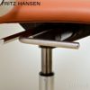 FRITZ HANSEN フリッツ・ハンセン OXFORD オックスフォード 3293W アームチェア ミディアムハイバック エッセンシャルレザー カラー：2色 ベースカラー：サテン仕上げ デザイン：アルネ・ヤコブセン （シート高さ調整機能 42-56cm・チルト機能・キャスター付き）