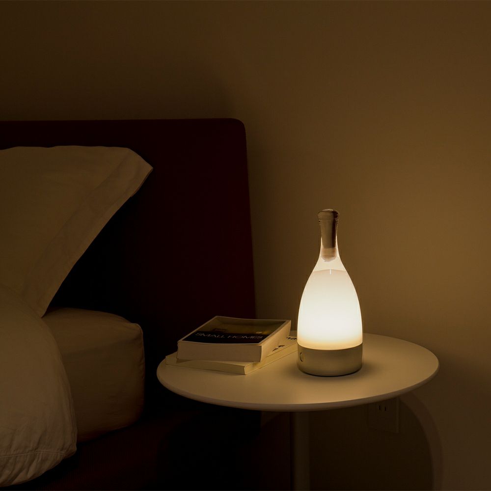 Ambientec アンビエンテック Bottled ボトルド コードレス LEDランプ 充電式 カラー：マットシルバー デザイン：小関 隆一 BL002