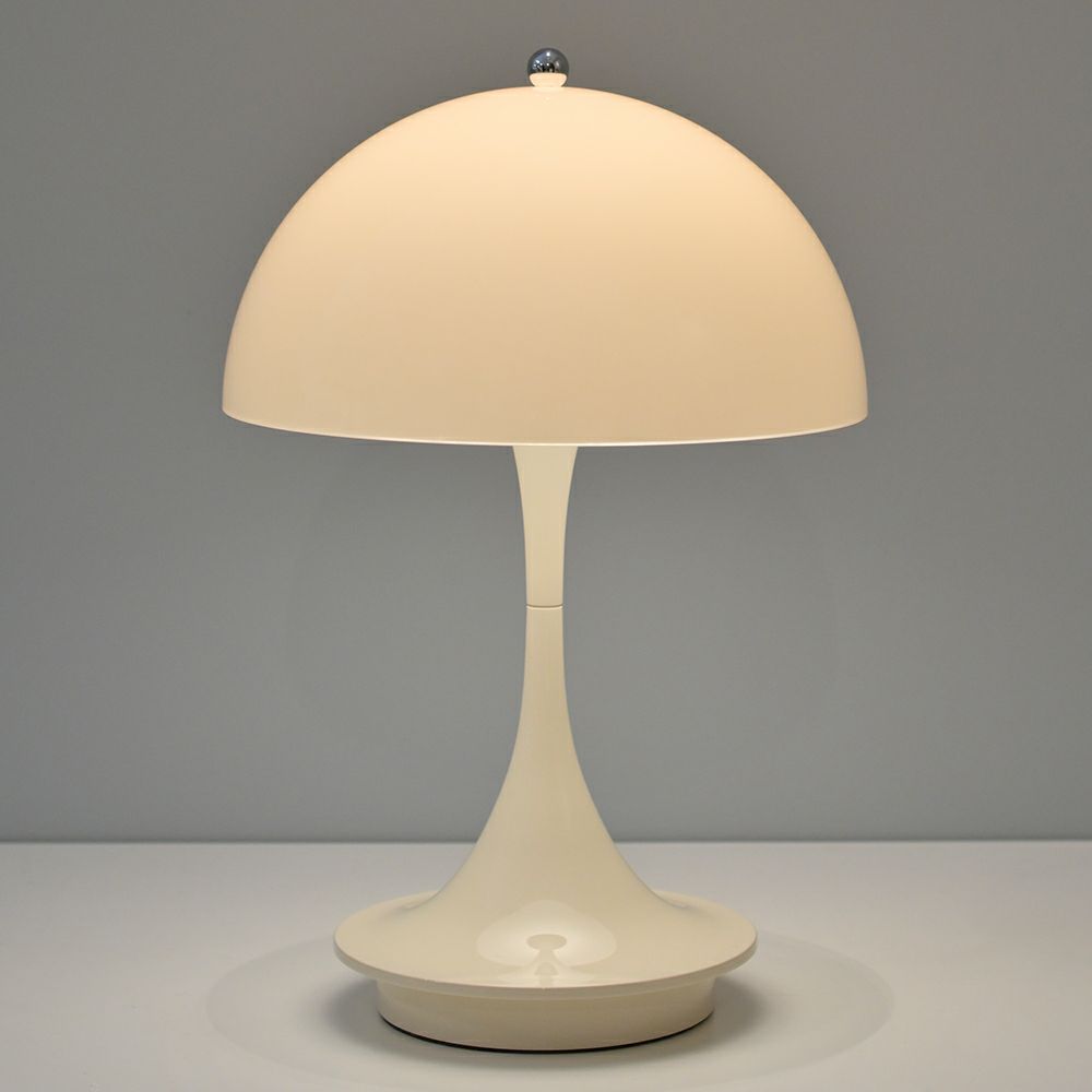 Louis Poulsen ルイスポールセン Panthella 160 Portable パンテラ 160 ポータブル （V3） テーブルランプ カラー：オペーク・オレンジ デザイン：ヴェルナー・パントン