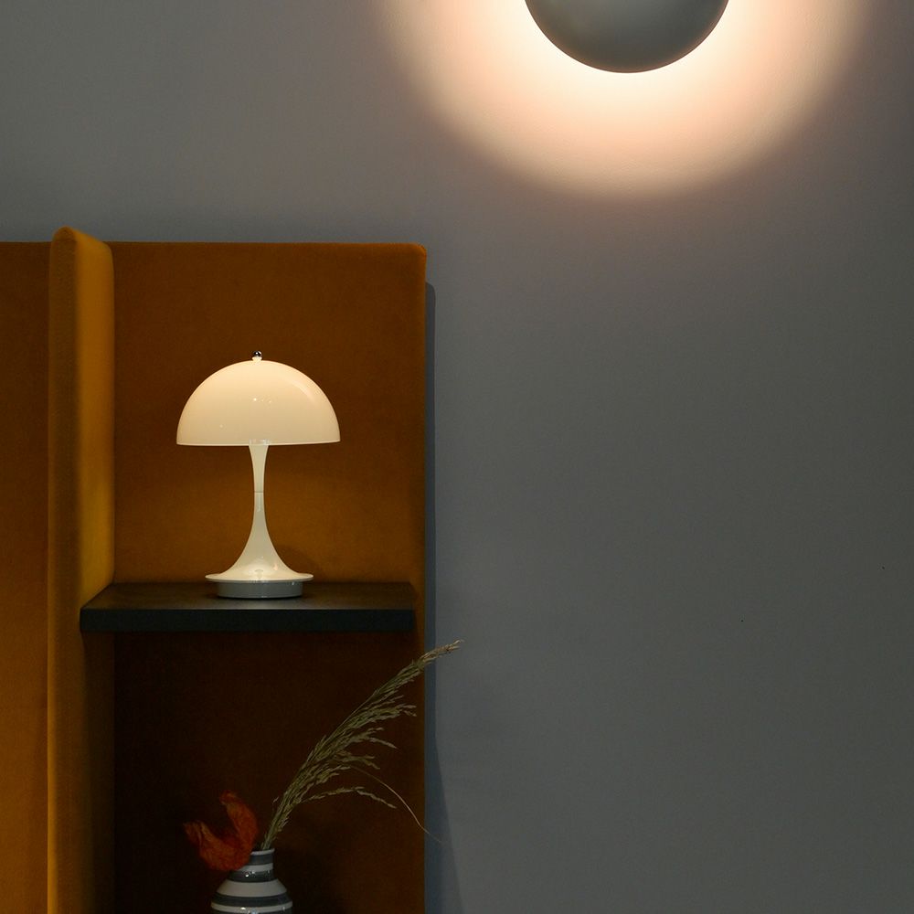 Louis Poulsen ルイスポールセン Panthella 160 Portable パンテラ 160 ポータブル （V3） テーブルランプ カラー：オペーク・ブラック デザイン：ヴェルナー・パントン