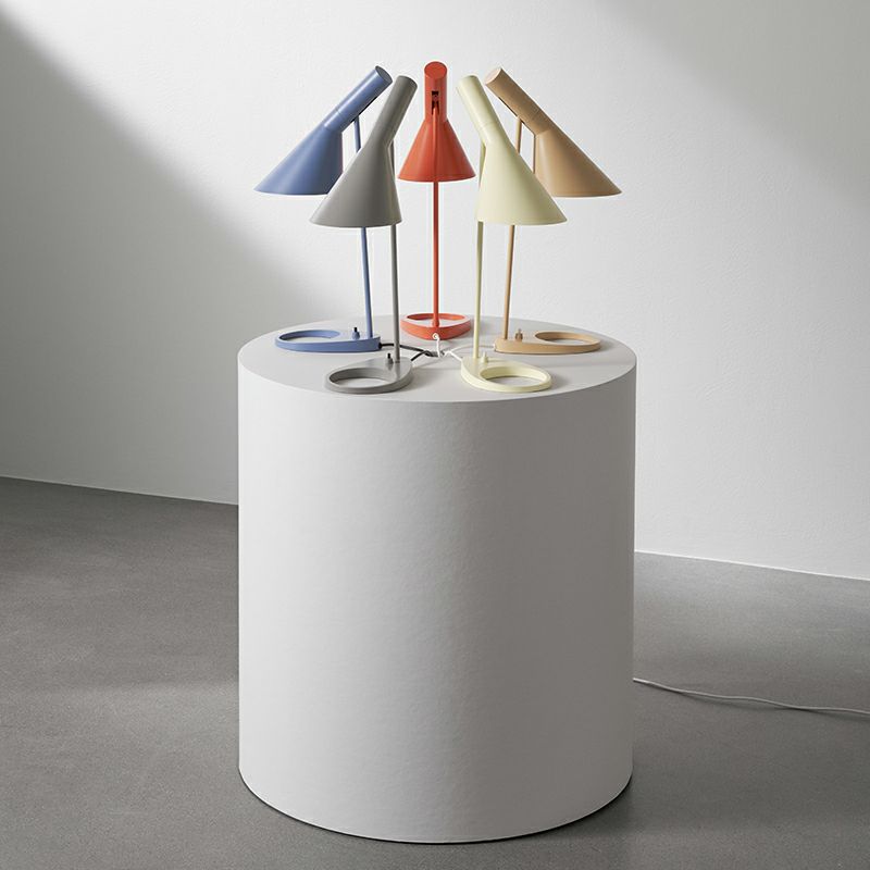  Louis Poulsen ルイスポールセン AJ Mini Table AJ ミニ テーブル テーブルランプ カラー：ソフト・レモン デザイン：アルネ・ヤコブセン