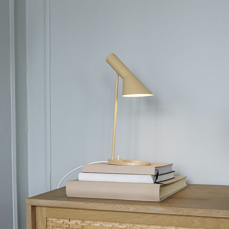 Louis Poulsen ルイスポールセン AJ Mini Table AJ ミニ テーブル テーブルランプ カラー：ペール・ペトローリアム デザイン：アルネ・ヤコブセン