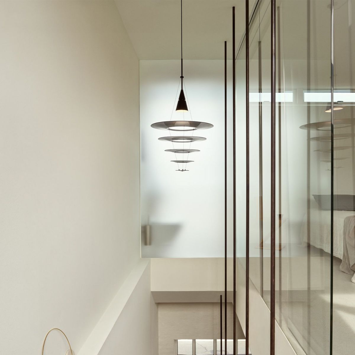 Louis Poulsen ルイスポールセン Enigma 545 エニグマ 545 Pendant Light ペンダント ライト カラー：ブラック デザイン：内山 章一