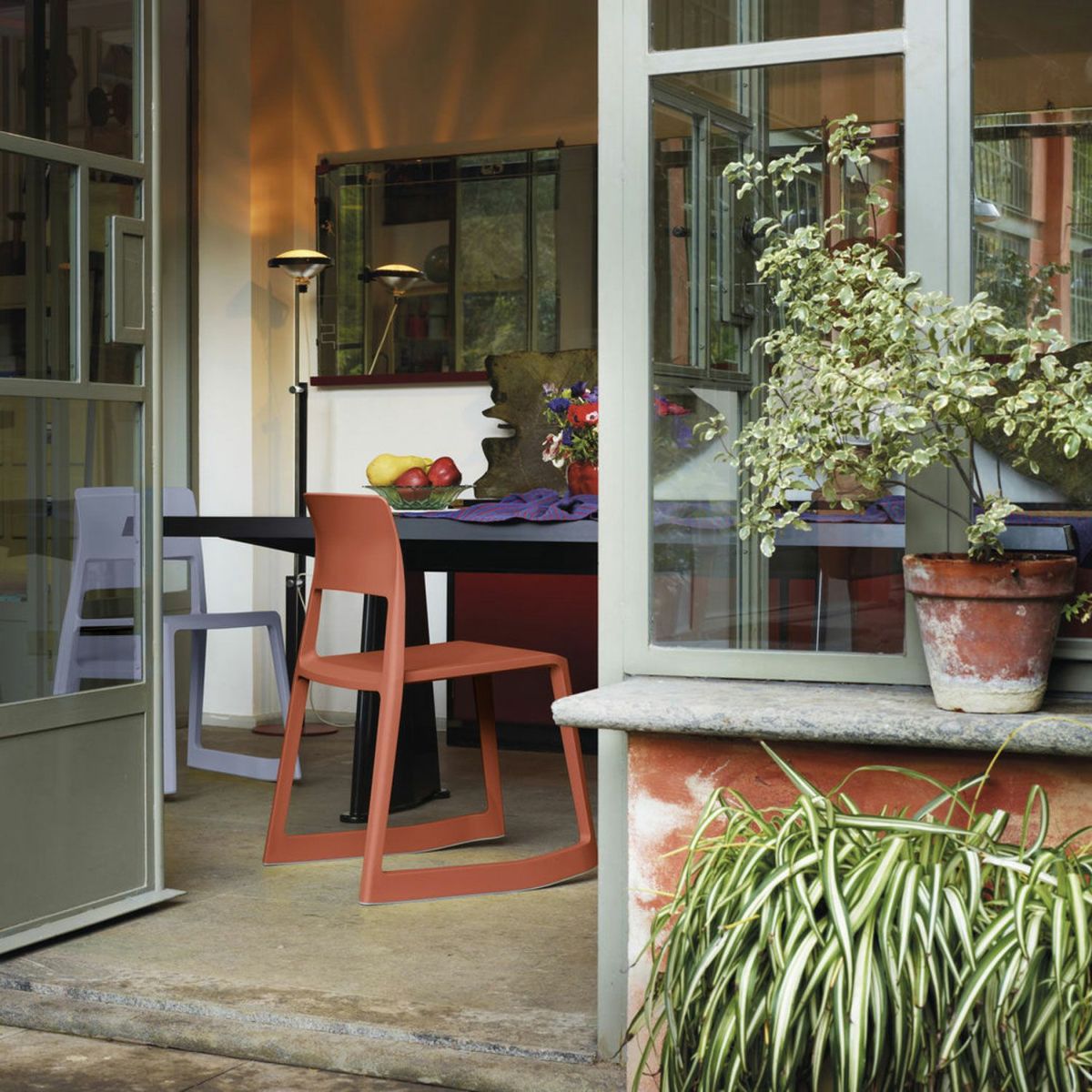 Vitra ヴィトラ Tip Ton RE ティプトンリ スタッキングチェア アウトドア カラー：8色 デザイン：バーバー・オズガビー