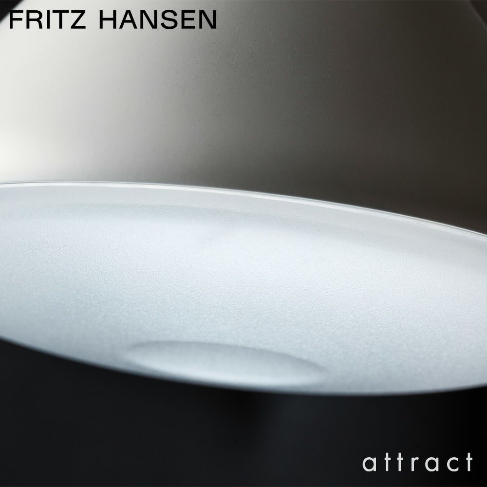 FRITZ HANSEN フリッツ・ハンセン AQ01 + Table base テーブルランプ ベースタイプ カラー：3色 デザイン：アンネ・クヴィスト