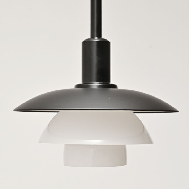 Louis Poulsen ルイスポールセン PH 3/3 Pendant ペンダントライト Φ285mm カラー：ブラックメタル × 乳白ガラス デザイン：ポール・ヘニングセン