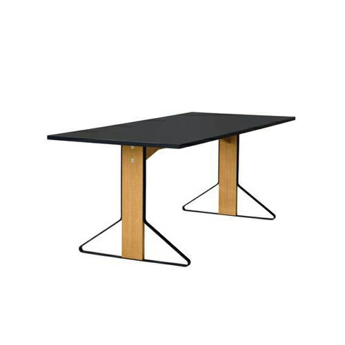 Artek アルテック KAARI TABLE カアリテーブル REB012 サイズ：160×80cm 厚み2.4cm 天板（ブラックリノリウム） 脚部（ナチュラルオーク） デザイン：ロナン＆エルワン・ブルレック