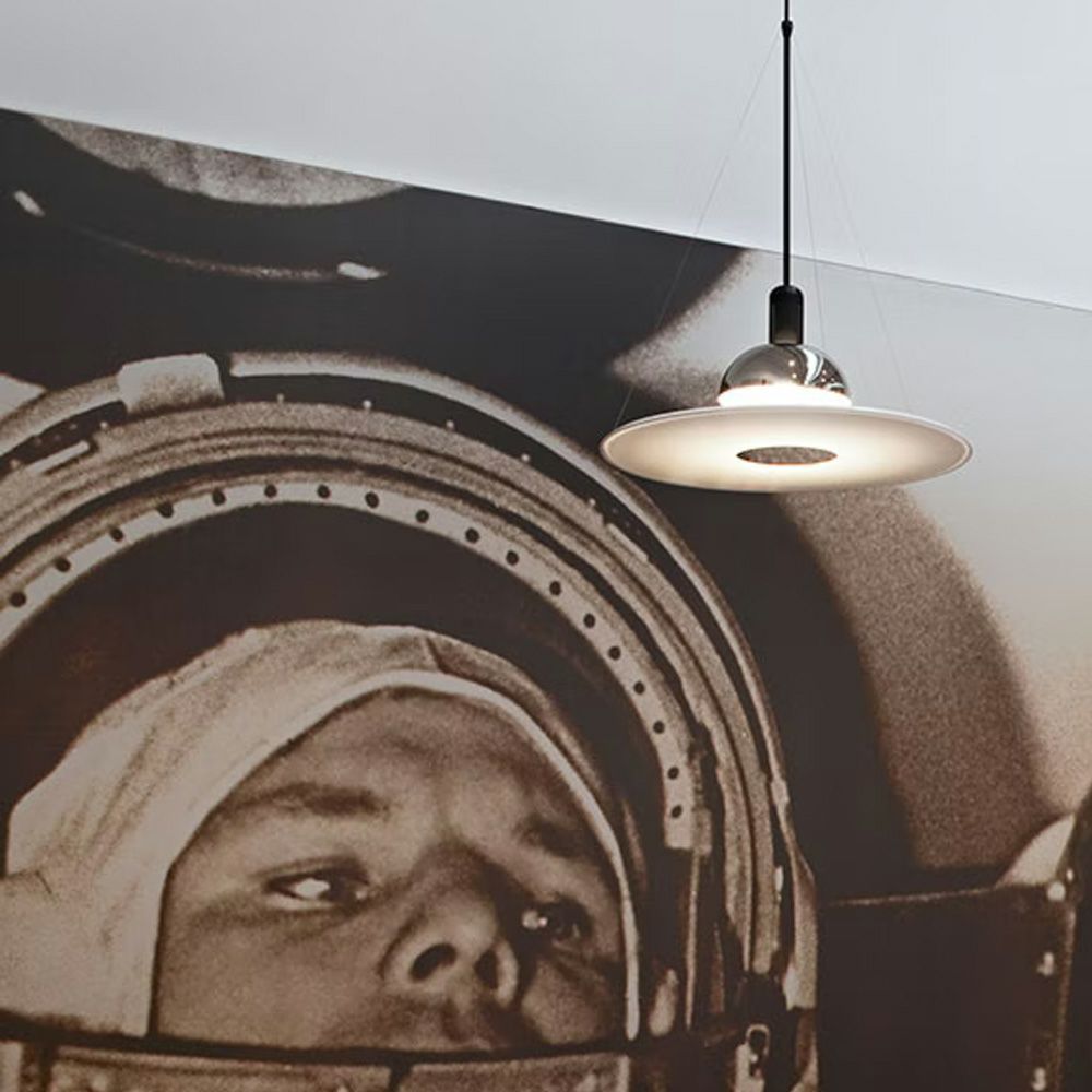 FLOS フロス FRISBI JP フリスビー ペンダントランプ カラー：クローム デザイン：アキッレ・カスティリオーニ