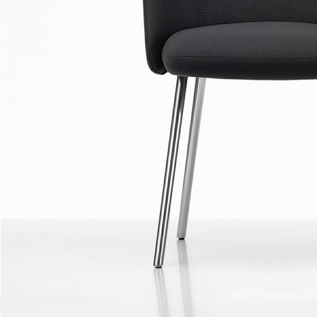 Vitra ヴィトラ Mikado ミカド サイドチェア アルミダイキャストベース （カラー：4色） ウッドベース（カラー：2色） ファブリック：F120（Cento チェント） デザイン：バーバー・オズガビー
