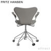 FRITZ HANSEN フリッツ・ハンセン SERIES 7 セブンチェア 3217 アームチェア フルパディング 張地：Christianshavn クリスチャンハウン ファブリックカラー：ベージュ（1121） ベースカラー：クローム仕上げ デザイン：アルネ・ヤコブセン （シート高さ調整機能 44-56cm・回転機能・キャスター付き）