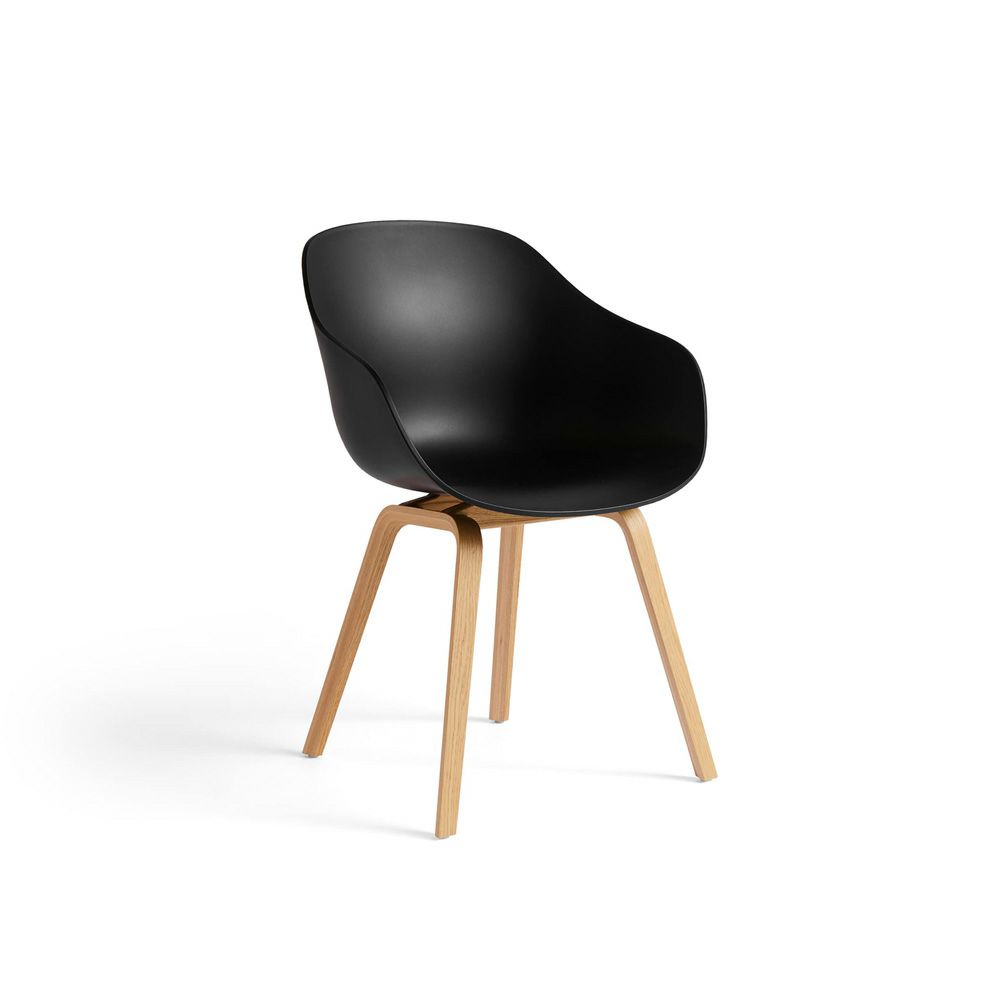 HAY ヘイ About A Chair アバウト ア チェア AAC 222 ver 2.0 アームチェア カラー：16色 ベース：オーク（ウォーターラッカー 水性塗装） デザイン：ヒー・ウェリング