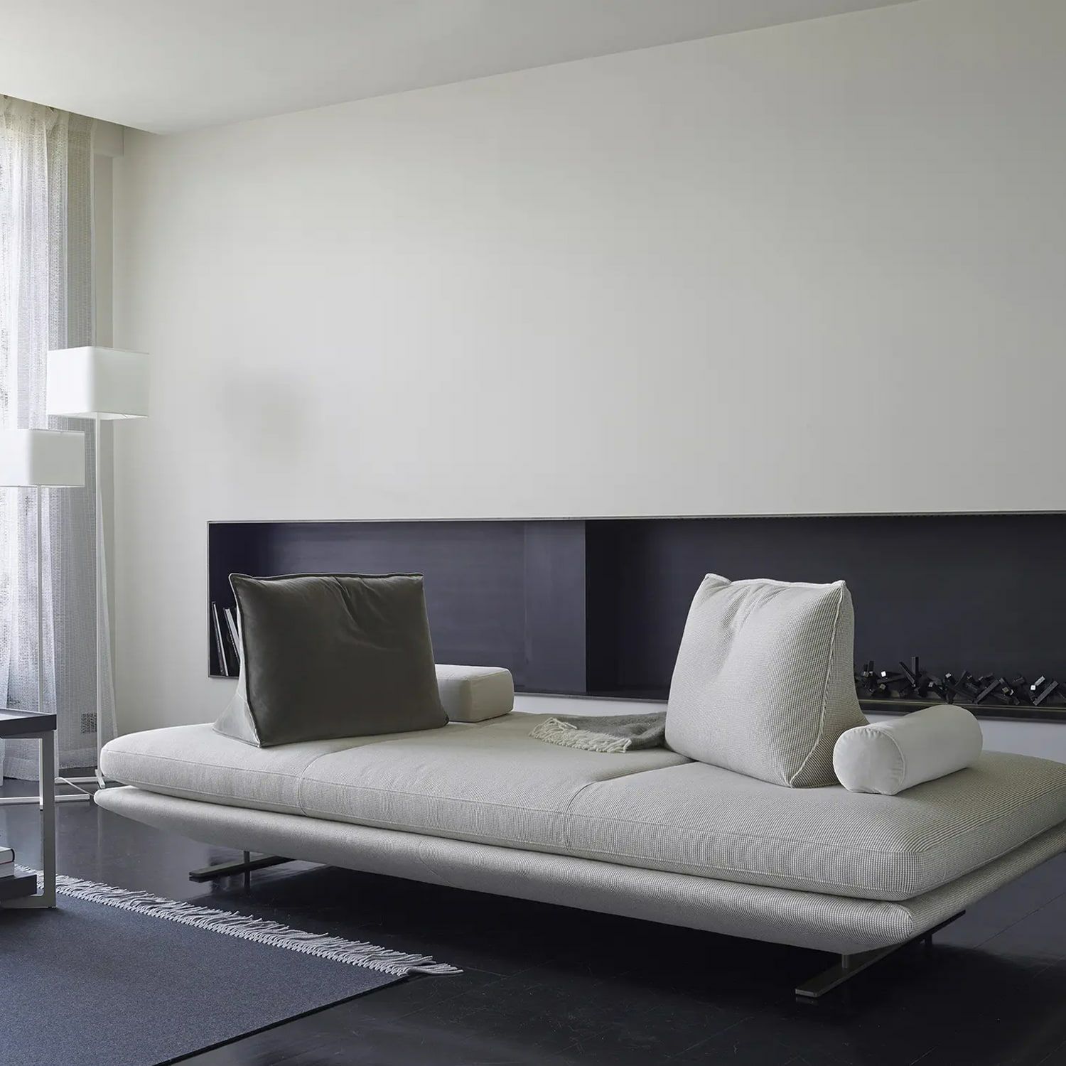 ligne roset リーン・ロゼ ROSETPrado ロゼプラド 1P ソファ 1人掛け ファブリック：Lランク（ウルトラスエード HP） 背クッション：1点セット デザイン：クリスチャン・ウェルナー