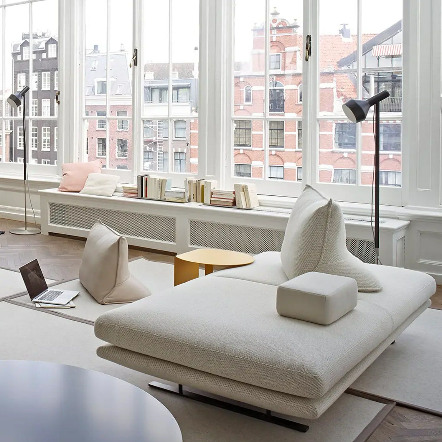 ligne roset リーン・ロゼ ROSETPrado ロゼプラド 3P ソファ 3人掛け ファブリック：Lランク（ウルトラスエード HP） 背クッション：3点セット デザイン：クリスチャン・ウェルナー
