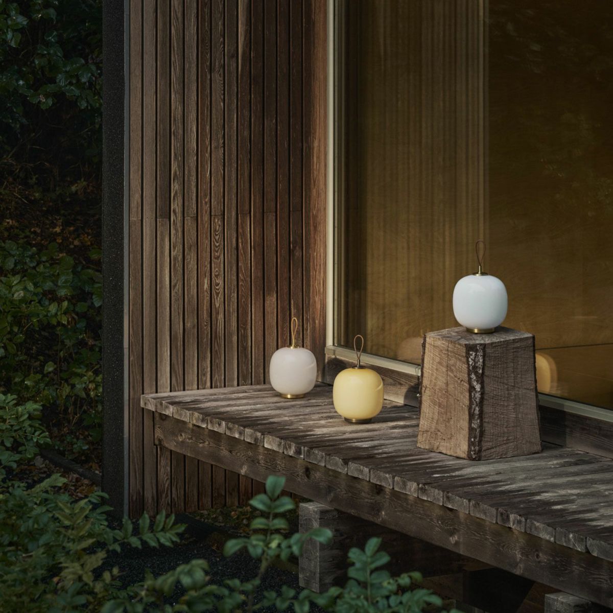 Louis Poulsen ルイスポールセン VL 45 Radiohouse Portable Lamp ラジオハウス ポータブルランプ 充電式 Φ175mm カラー：ホワイト デザイン：ヴィルヘルム・ラウリッツェン