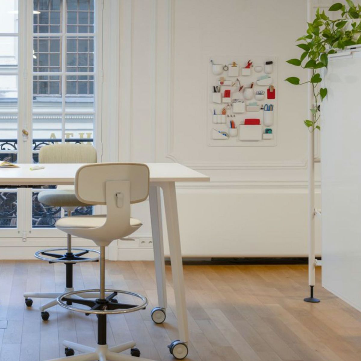 Vitra ヴィトラ Uten. Silo RE I ウーテン シロ リ 1 カラー：4色 再生ABSプラスチック デザイン：ドロシー・ベッカー