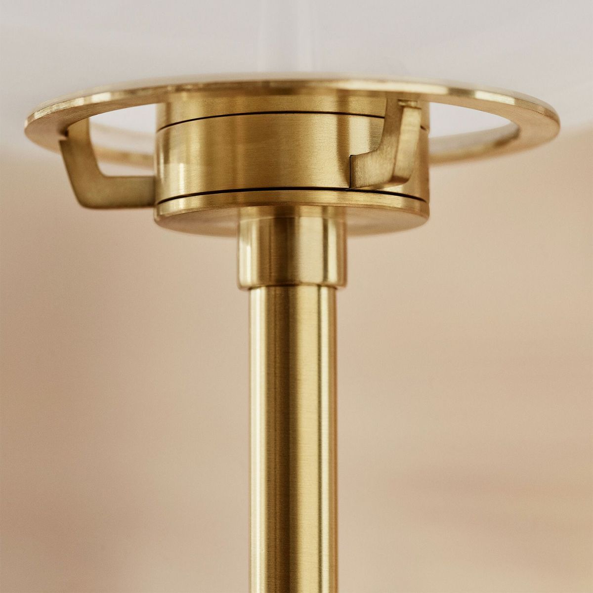 FRITZ HANSEN フリッツ・ハンセン CLAM FLOOR クラム フロアランプ カラー：オパールガラス デザイン：アーム＆ルンド