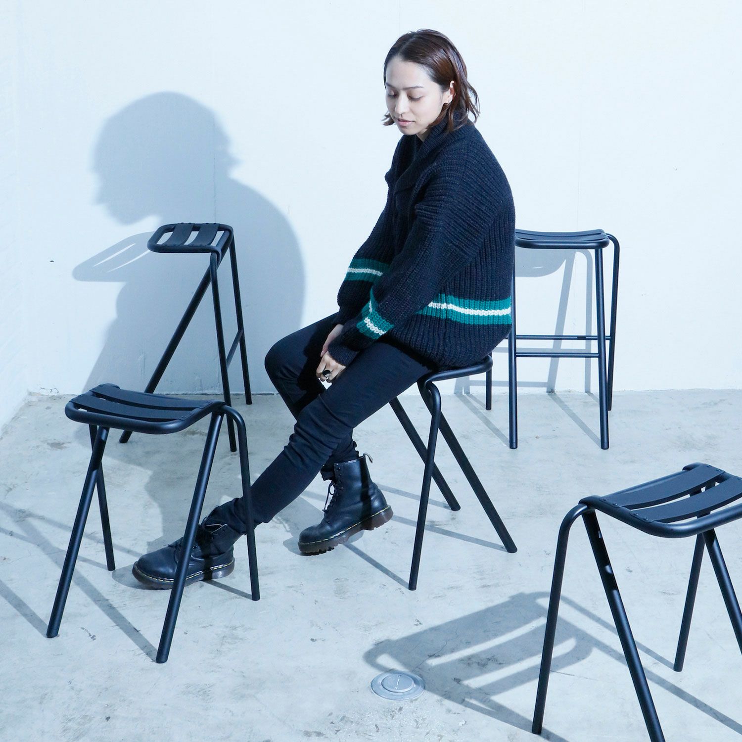 DUENDE デュエンデ BENT HIGH STOOL ベント ハイスツール DU0321 高さ：63cm カラー：2色 デザイン：岩元 航大