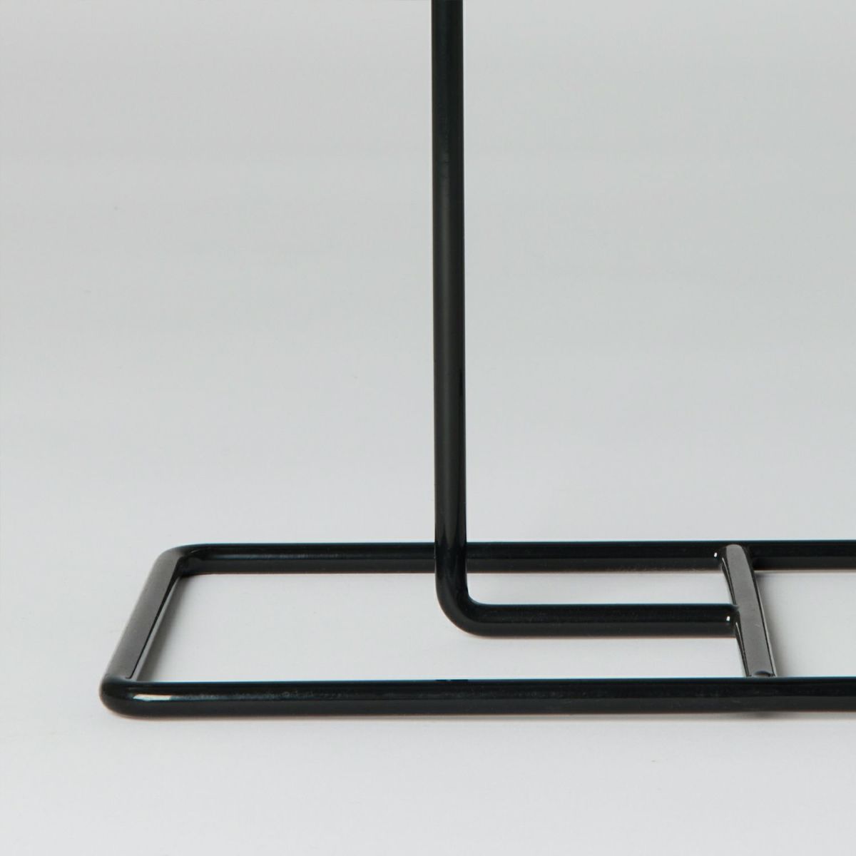 DUENDE デュエンデ COMPANION コンパニオン サイドテーブル DU0031 DU0032 カラー：2色 デザイン：Peter Mac Cann