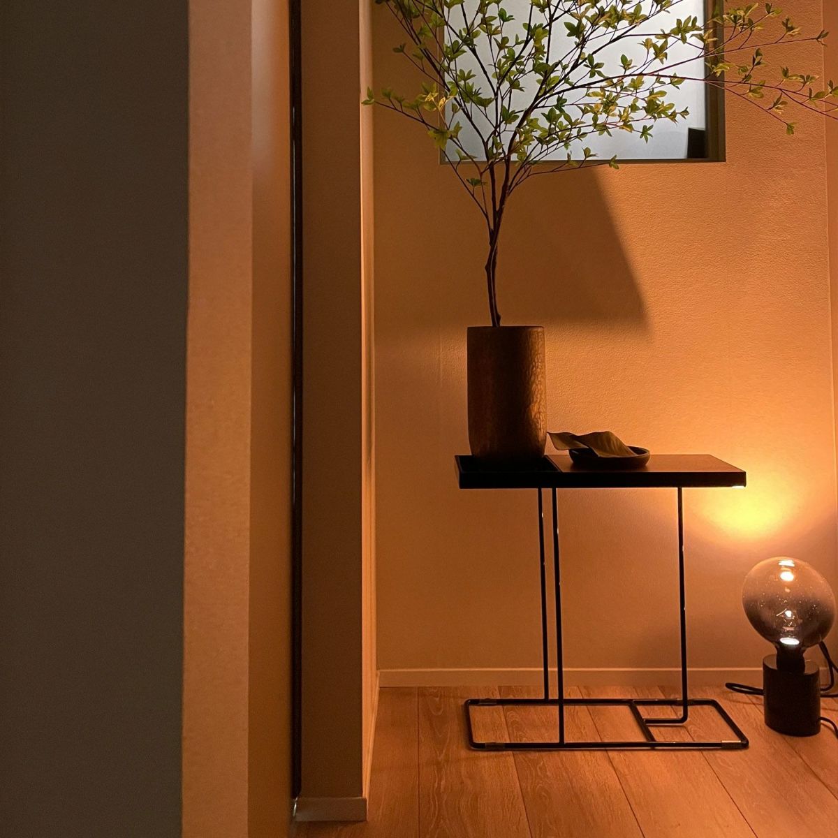 DUENDE デュエンデ COMPANION コンパニオン サイドテーブル DU0031 DU0032 カラー：2色 デザイン：Peter Mac Cann