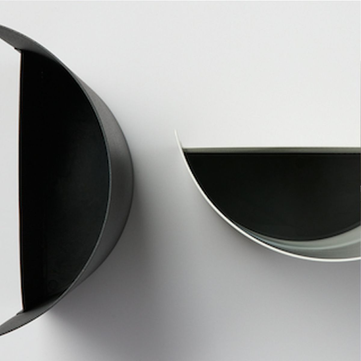 DUENDE デュエンデ MUKOU ムコウ アンブレラスタンド傘立て DU0120 専用水受け付属 カラー：2色 デザイン：PINTO