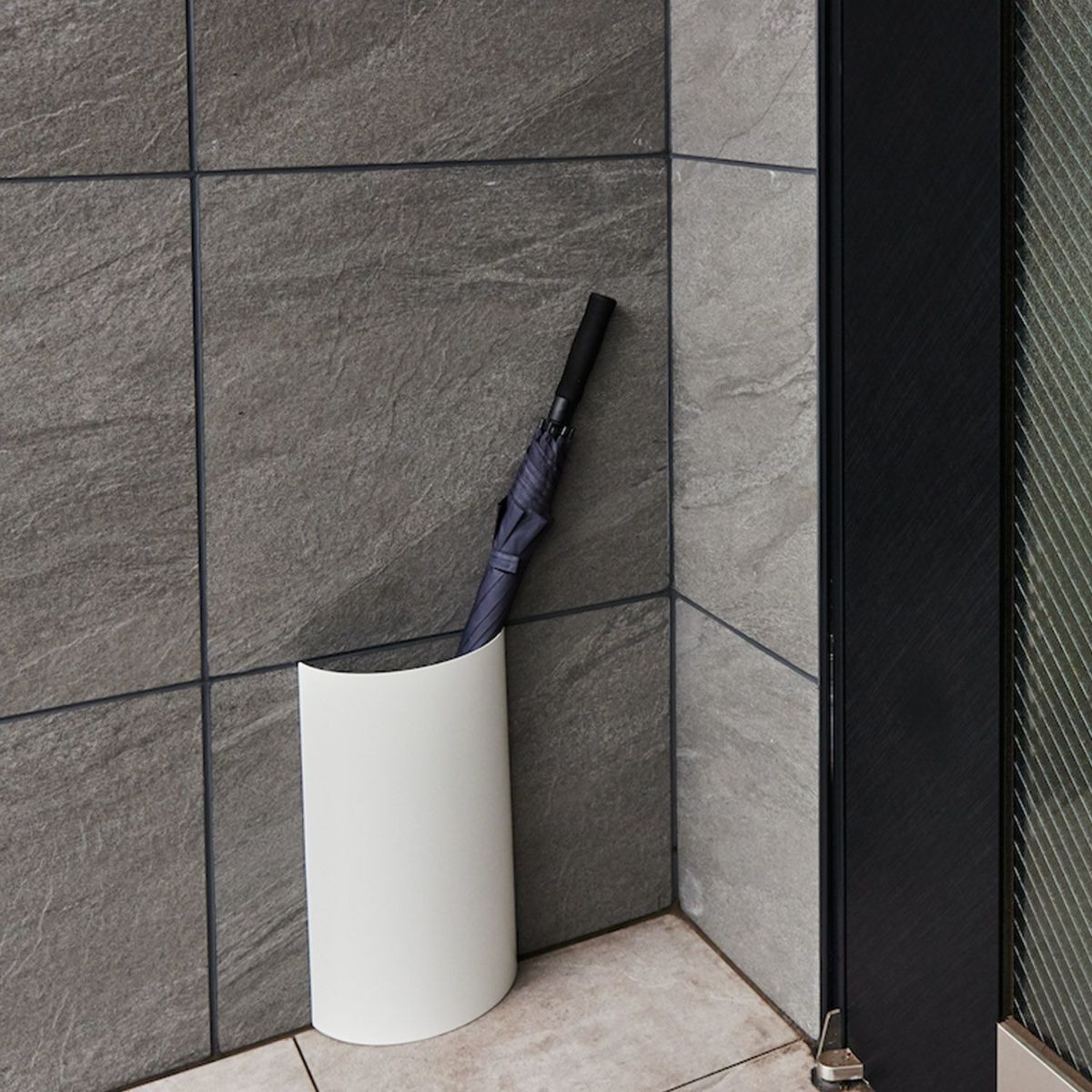 DUENDE デュエンデ MUKOU ムコウ アンブレラスタンド傘立て DU0120 専用水受け付属 カラー：2色 デザイン：PINTO