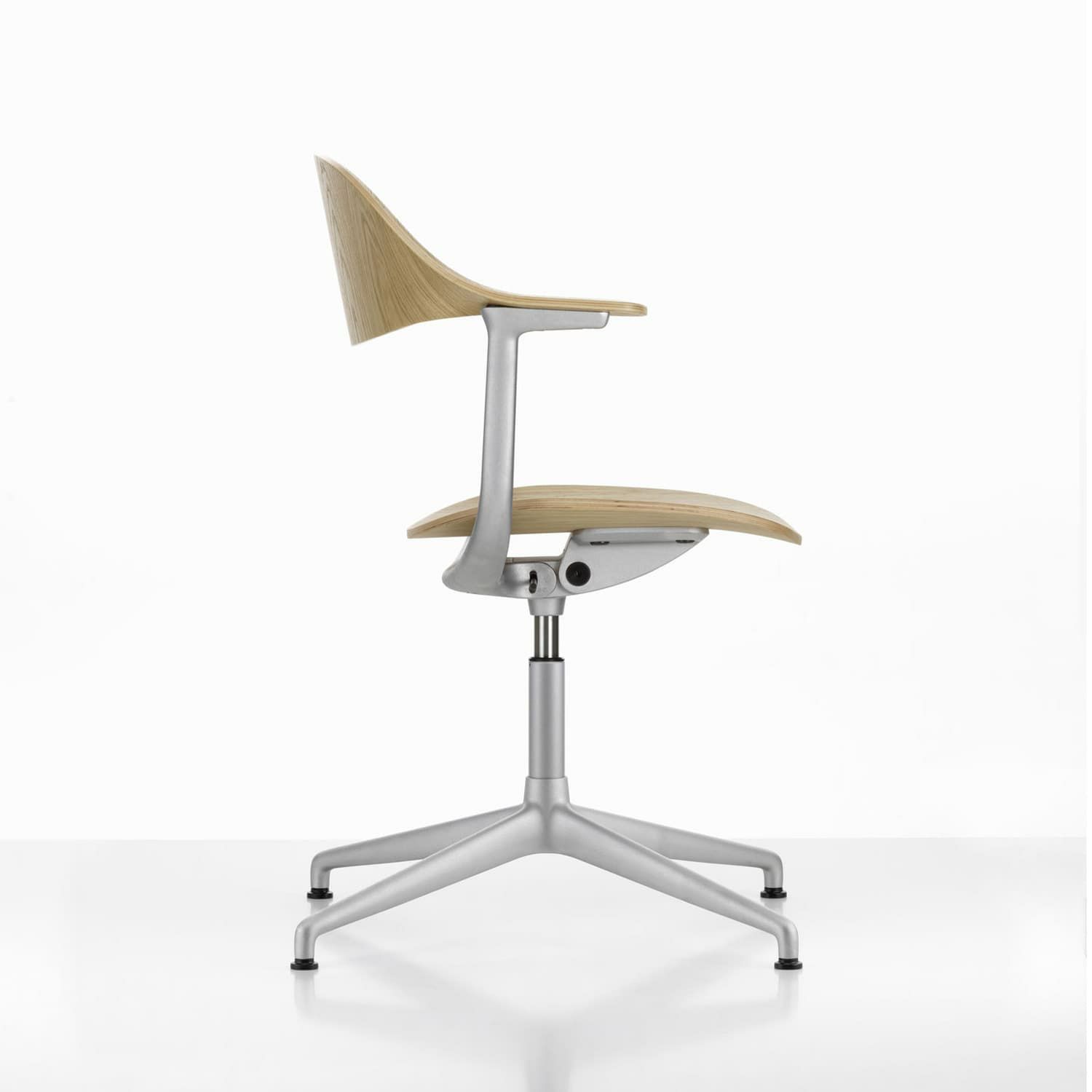 Vitra ヴィトラ Mynt ミント 4スターベース シート＆バックレスト：プライウッド ベースカラー：4色 デザイン：エルワン・ブルレック