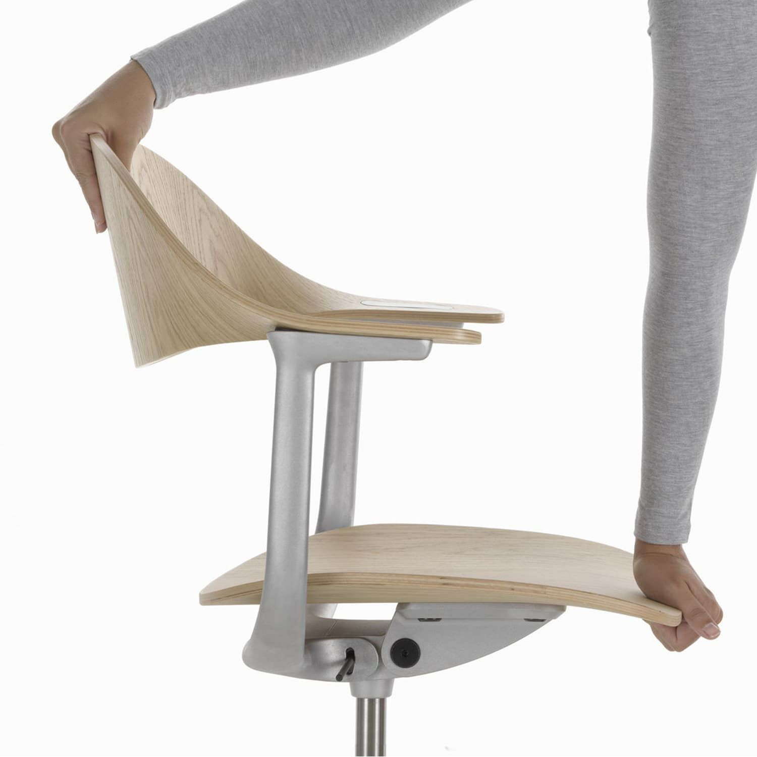 Vitra ヴィトラ Mynt ミント 4スターベース シート＆バックレスト：プライウッド ベースカラー：4色 デザイン：エルワン・ブルレック
