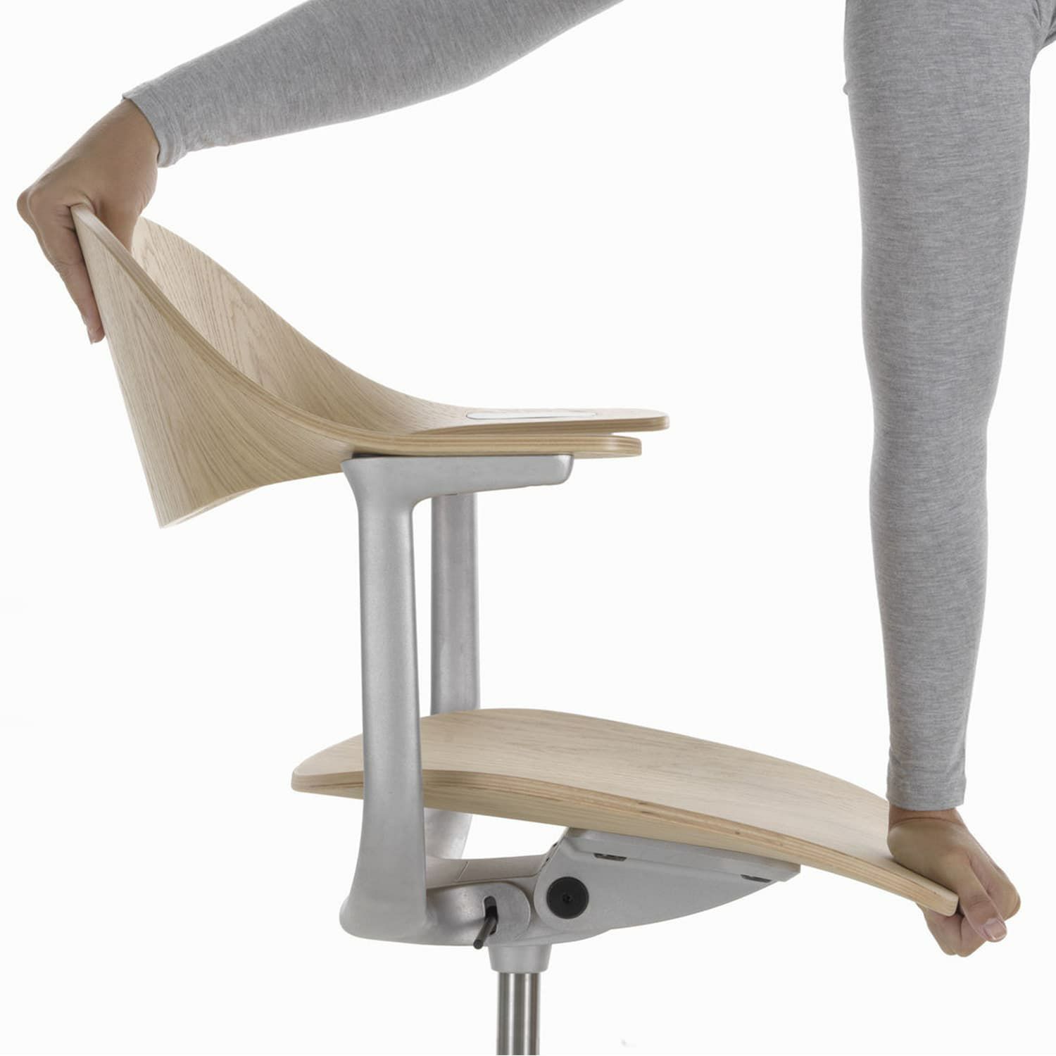 Vitra ヴィトラ Mynt ミント 4スターベース シート＆バックレスト：プライウッド ベースカラー：4色 デザイン：エルワン・ブルレック