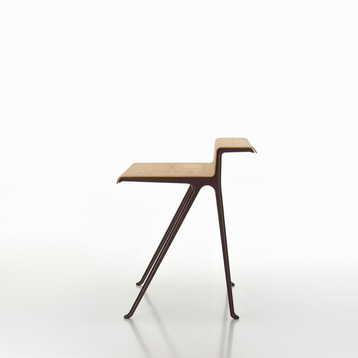 Vitra ヴィトラ Courier クーリエ サイズ：120×72.5cm 天板：2種類 ベース：3色 デザイン：ロナン・ブルレック