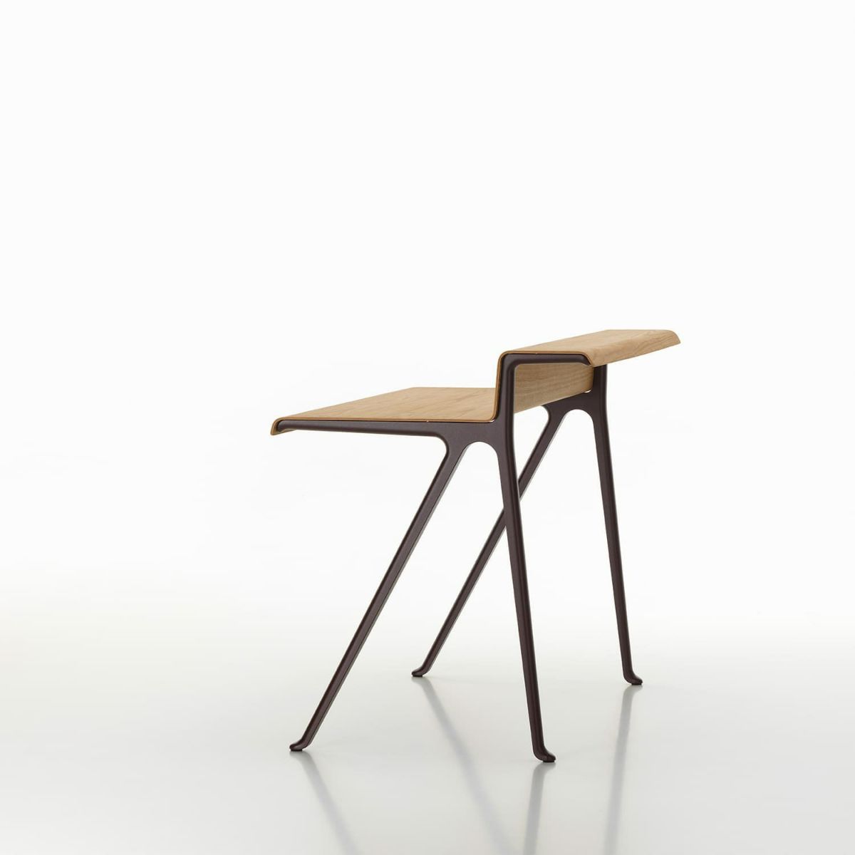 Vitra ヴィトラ Courier クーリエ サイズ：120×72.5cm 天板：2種類 ベース：3色 デザイン：ロナン・ブルレック