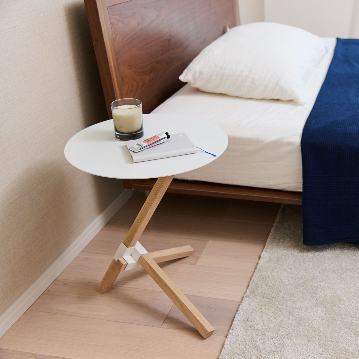 DUENDE デュエンデ TRE トレ サイドテーブル DU0210 無塗装 カラー：2色 デザイン：芦沢 啓治