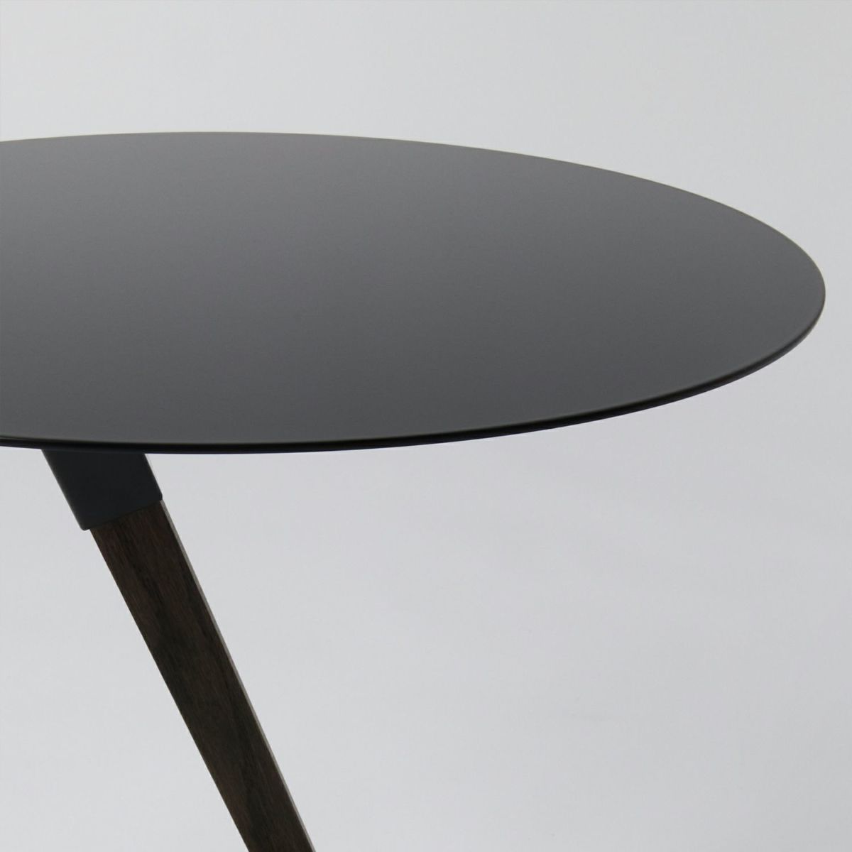 DUENDE デュエンデ TRE トレ サイドテーブル DU0211 オイルステインフィニッシュ カラー：2色 デザイン：芦沢 啓治