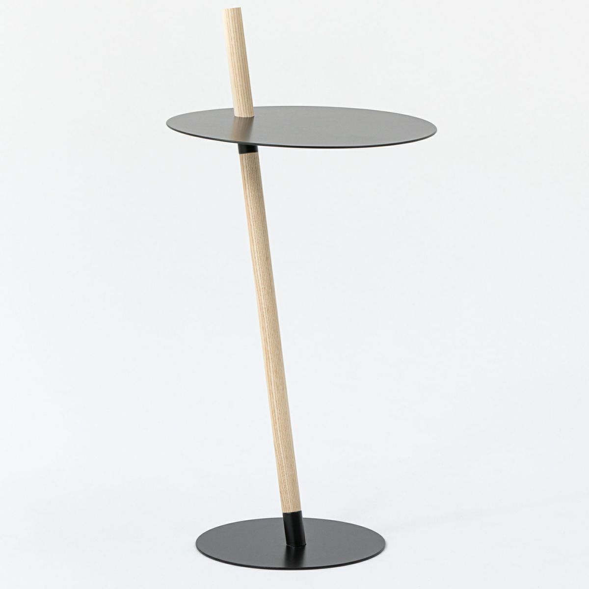 DUENDE デュエンデ TUBE & ROD チューブ＆ロッド サイドテーブル DU0270 無塗装 カラー：2色 デザイン：松尾 直哉