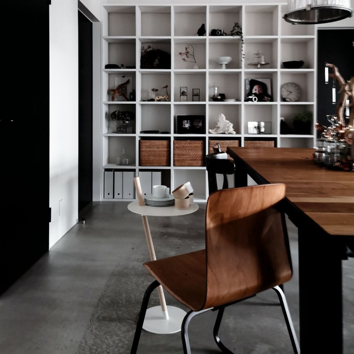 DUENDE デュエンデ TUBE & ROD チューブ＆ロッド サイドテーブル DU0270 無塗装 カラー：2色 デザイン：松尾 直哉