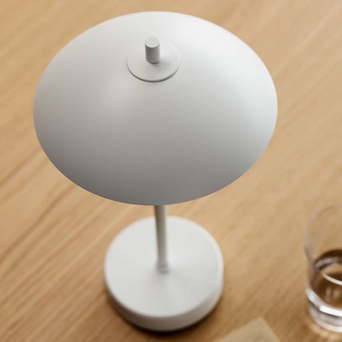 3段階の調光機能付き