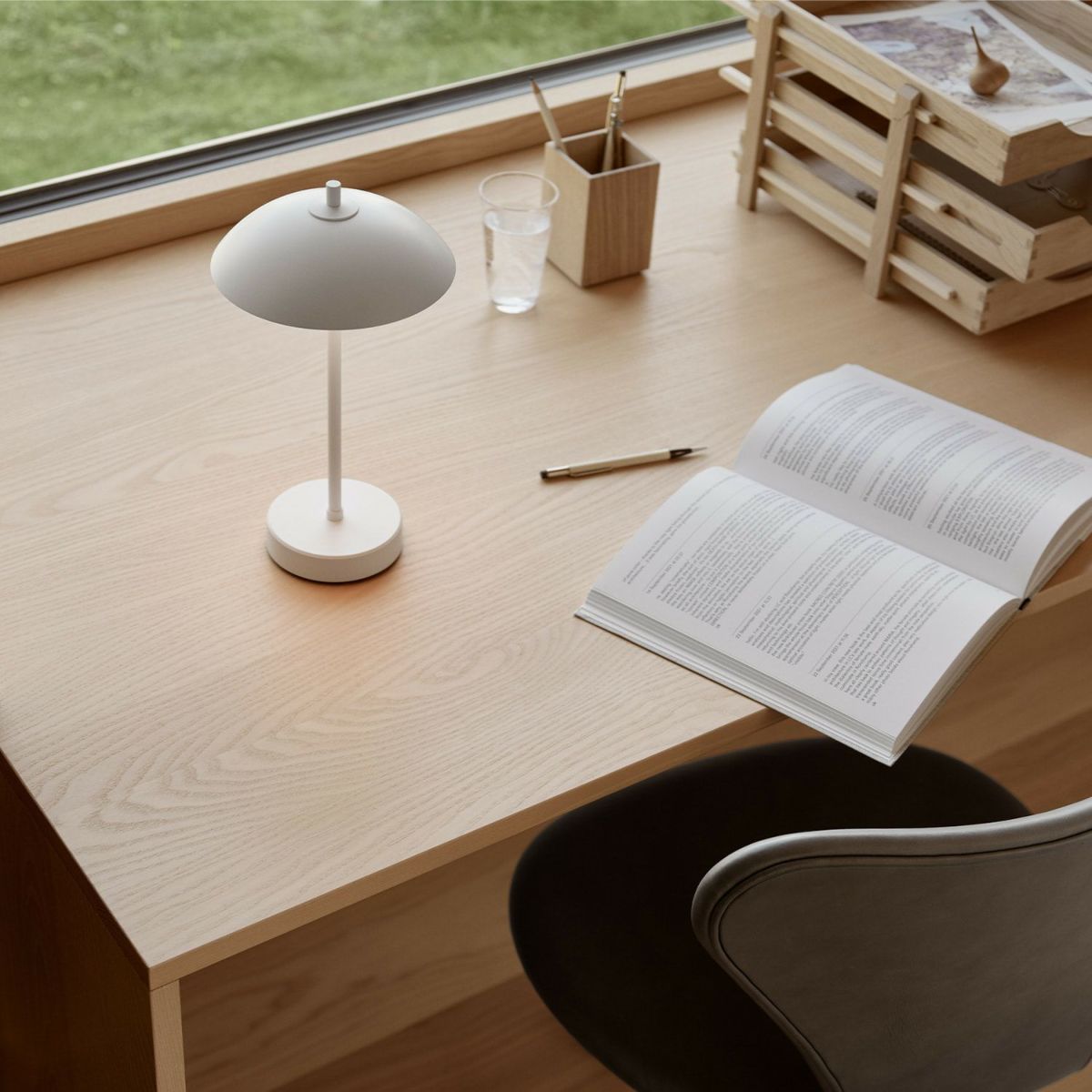 FRITZ HANSEN フリッツ・ハンセン CLAM PORTABLE クラム ポータブルランプ