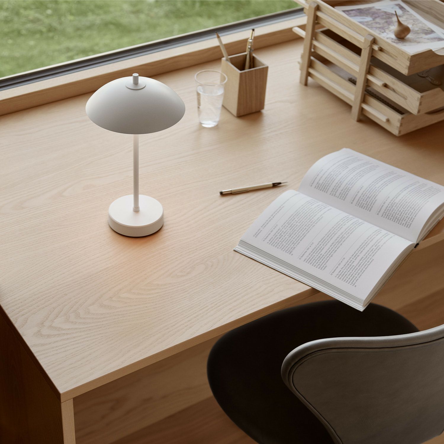 FRITZ HANSEN フリッツ・ハンセン CLAM PORTABLE クラム ポータブルランプ