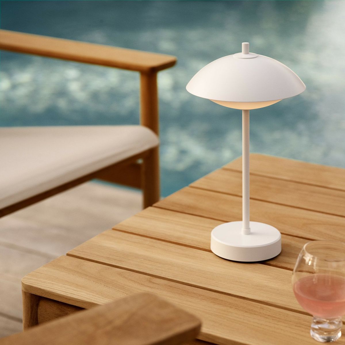 FRITZ HANSEN フリッツ・ハンセン CLAM PORTABLE クラム ポータブルランプ