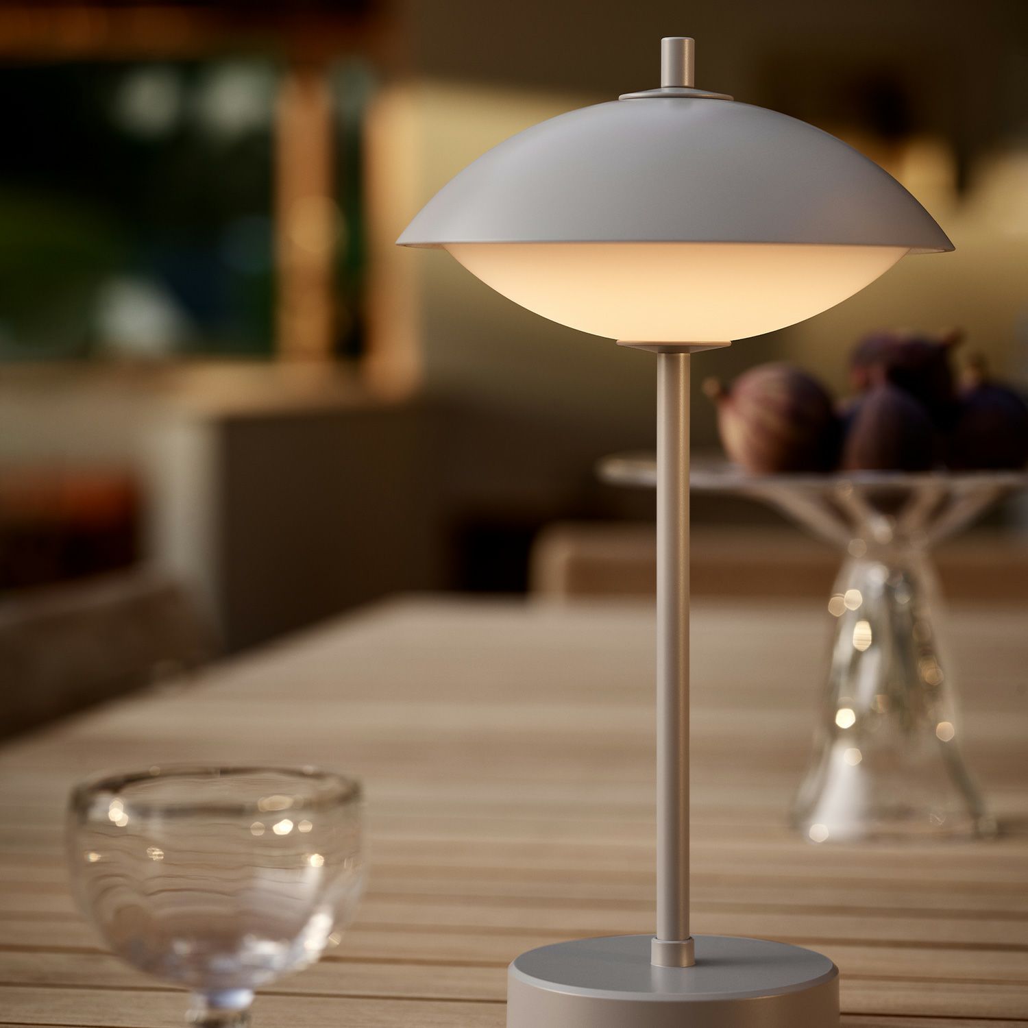 FRITZ HANSEN フリッツ・ハンセン CLAM PORTABLE クラム ポータブルランプ