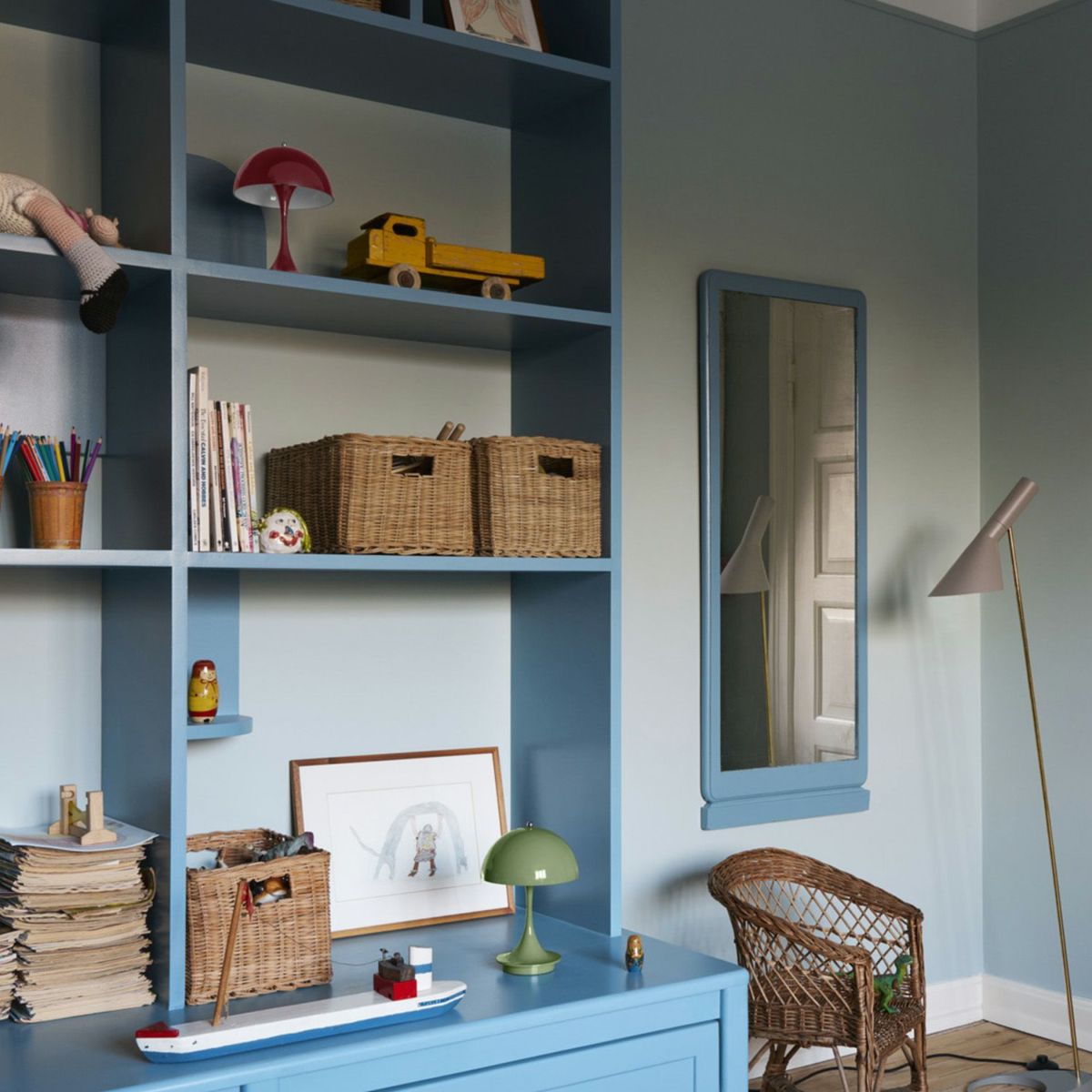 Louis Poulsen ルイスポールセン Panthella 160 Portable パンテラ 160 ポータブル （V3） テーブルランプ カラー：オペーク・バーガンディ デザイン：ヴェルナー・パントン