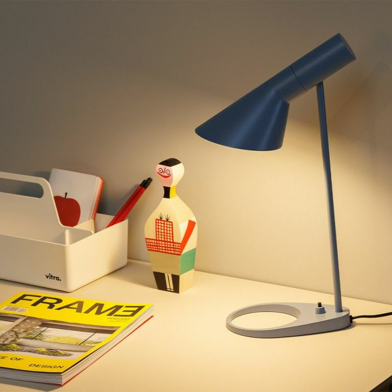 Louis Poulsen ルイスポールセン AJ Mini Table AJ ミニ テーブル テーブルランプ カラー：ウォーム・グレー 真鍮ポリッシュ （無塗装） デザイン：アルネ・ヤコブセン