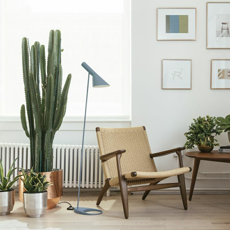 Louis Poulsen ルイスポールセン AJ Floor AJ フロア カラー：ブラック 真鍮ポリッシュ （無塗装） デザイン：アルネ・ヤコブセン