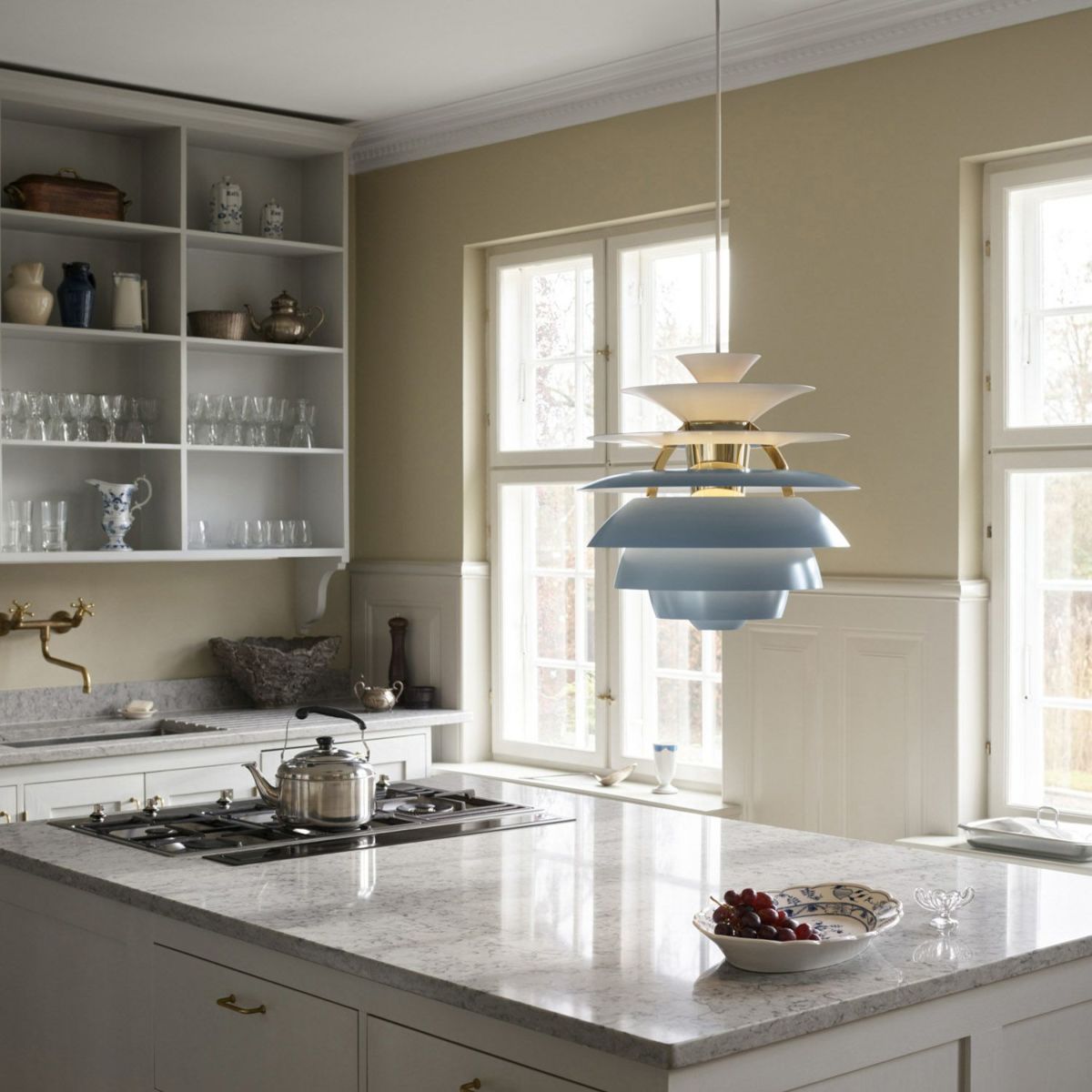 Louis Poulsen ルイスポールセン PH Snowball PH スノーボール ペンダントライト Φ400mm カラー：ダスティー・グリーン 真鍮メタライズド デザイン：ポール・ヘニングセン